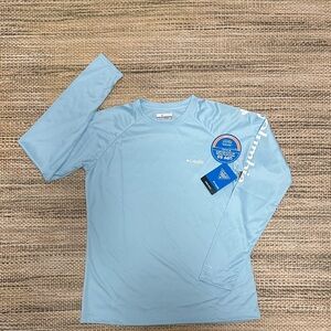 Columbia Men's Light Blue Rash Guard